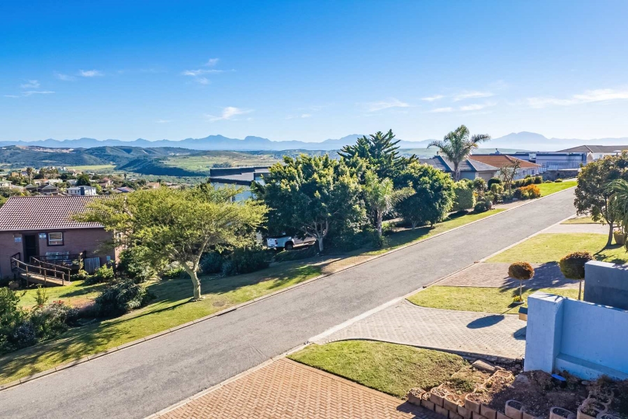 3 Bedroom Property for Sale in Hartenbos Heuwels Western Cape
